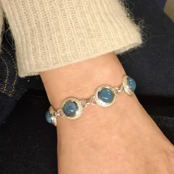 Armband med bergslaggsten