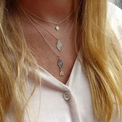 Dräktkläppe halsband