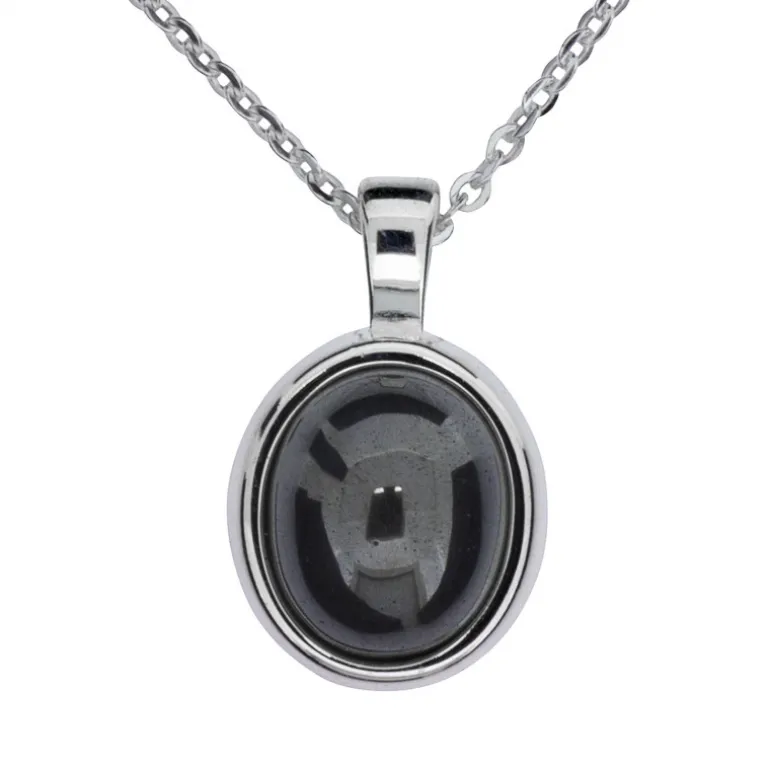 Halsband med oval sten hematit blodsten