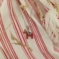 Röd dalahäst halsband